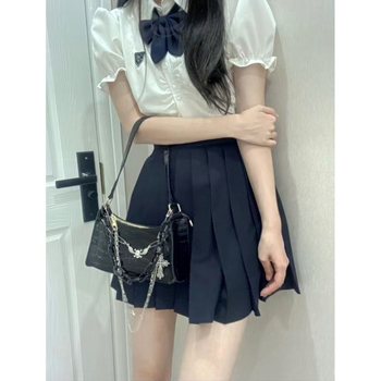 Αθλητικό σακίδιο με αλυσίδα κρανιών, σταυρό και μοτίβο δέρματος κροκοδειλίου (PU ύλικό; για γυναίκες; εξωτερικές αθλητικές δραστηριότητες; φθινόπωρο 2022)