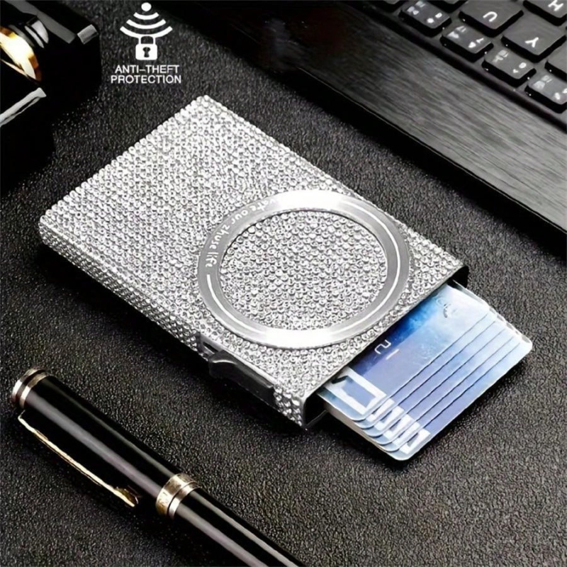 Alumínium ötvözetből készült kártyatartó RFID-védelemmel – ultra vékony, oldalsó tolómechanizmus