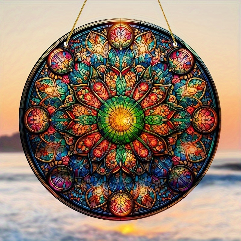 Akrilni hvatač sunca s mandalom — materijal: akril; uzorak: znakovi; obrada: sprej boja; stil: retro, komemorativan; izdanje: zima 2024