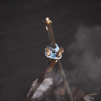 Nerūsējošā tērauda pārnēsājamais triju kāju pannas turētājs ar atsevišķu dizainu ārējai grilēšanai un kemperiem – Cypress Horse zīmols