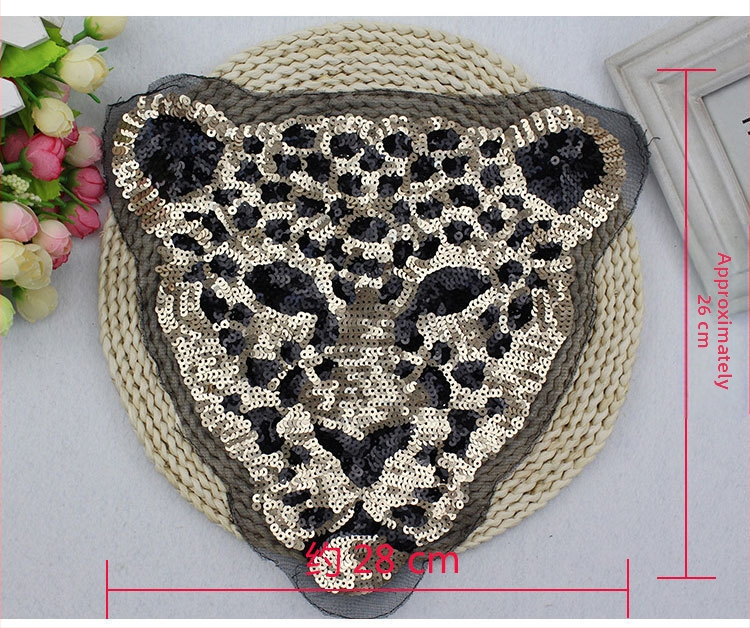 Textilné nášivky na tričká: flitrové hlavy tigra a leoparda, patch