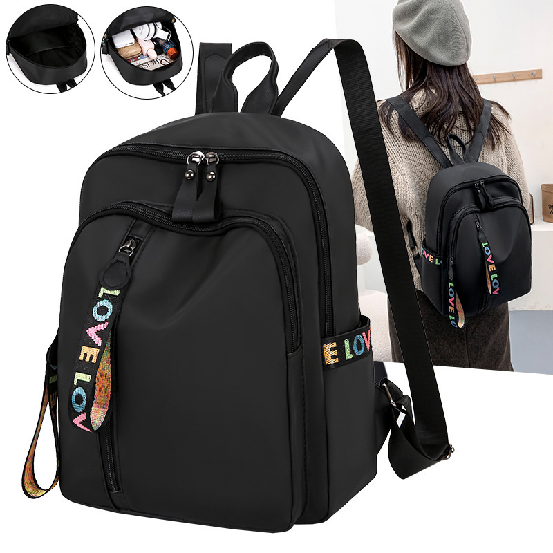 Раница с градски минималистичен дизайн; оксфордова материя; вертикална квадратна форма; ципово отваряне; вътрешен джоб с цип