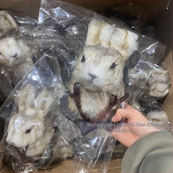 Κρεμαστό διακοσμητικό τοίχου με λαγό με κέρατα, χειροποίητο, από πλαστικό και τεχνητή γούνα, συσκευασία σε PP σακούλα