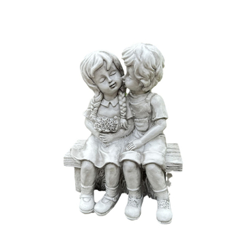 Xinyu Γλυπτό κήπου από ρητίνη — ζευγάρι που φιλιέται σε παγκάκι, μοντέρνο μινιμαλιστικό στυλ, εξωτερική διακόσμηση