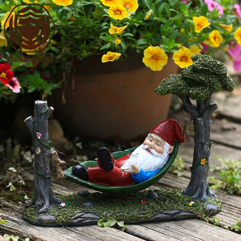 Διακοσμητικό από ρητίνη: Νάνος σε αιώρα – καρτούν στυλ, συνθετική ρητίνη, δώρο για τα Χριστούγεννα και την Παγκόσμια Ημέρα Παιδιών