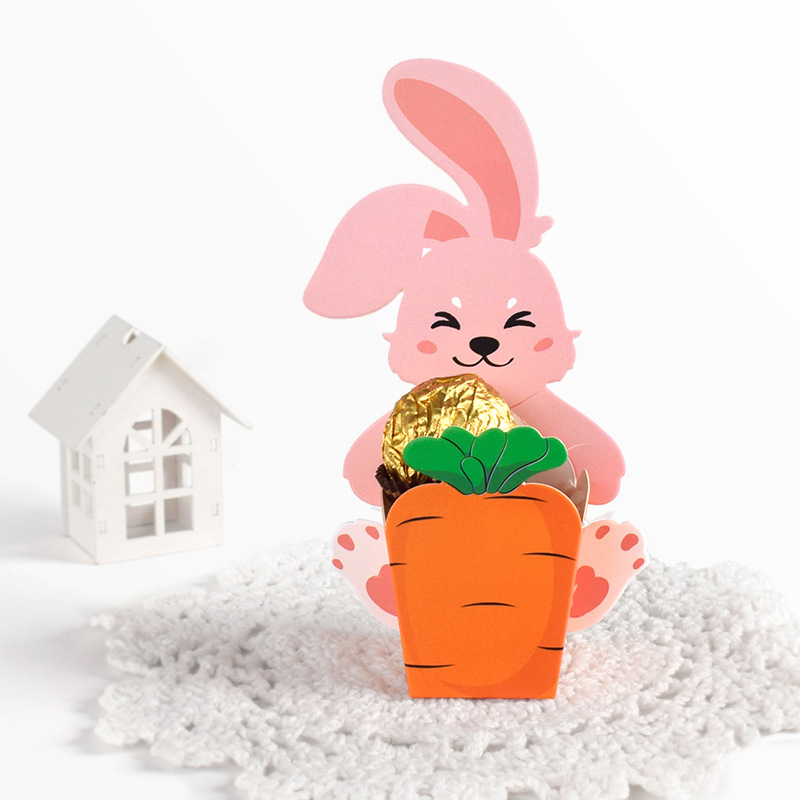 Saldiems pakavimams skirtos kortelės su kiškiu, laikančiu morką, korejos stiliaus, 10 lapų pakuotėje | Medžiaga: baltas 300 g kartonas | Specifikacijos: 10 kiškių + 10 morkų