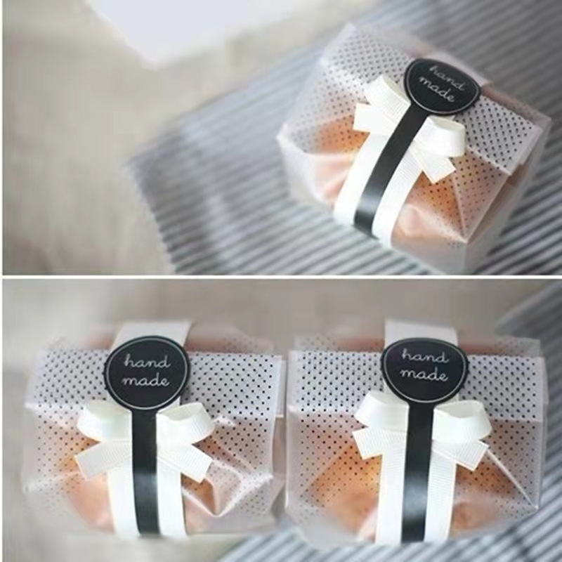 Duonos pakuoti maišeliai su taškeliais | matinė danga, ofsetinis spausdinimas, 100 vnt