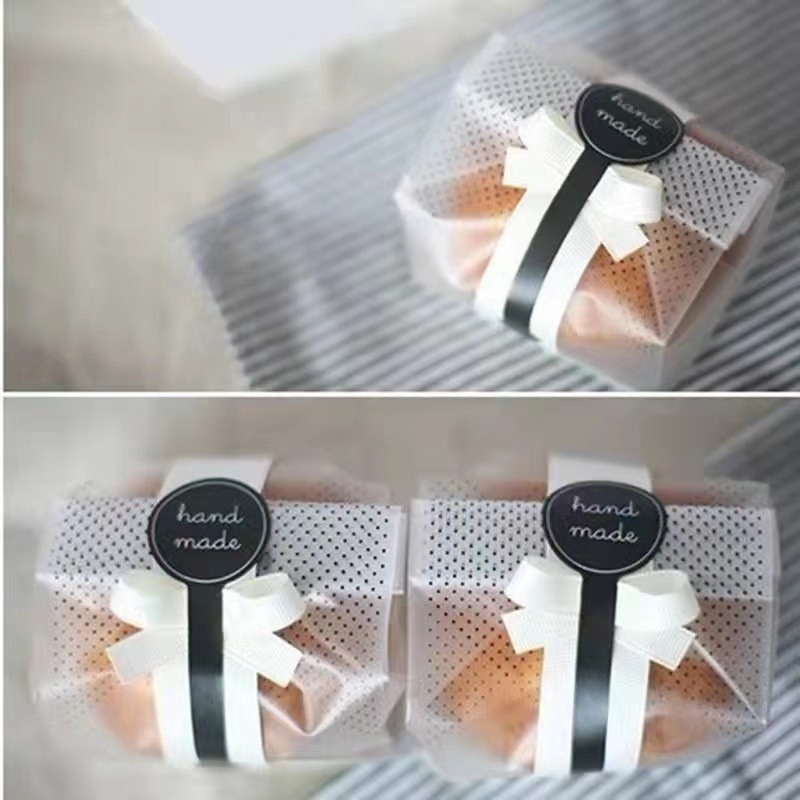 Duonos pakuoti maišeliai su taškeliais | matinė danga, ofsetinis spausdinimas, 100 vnt