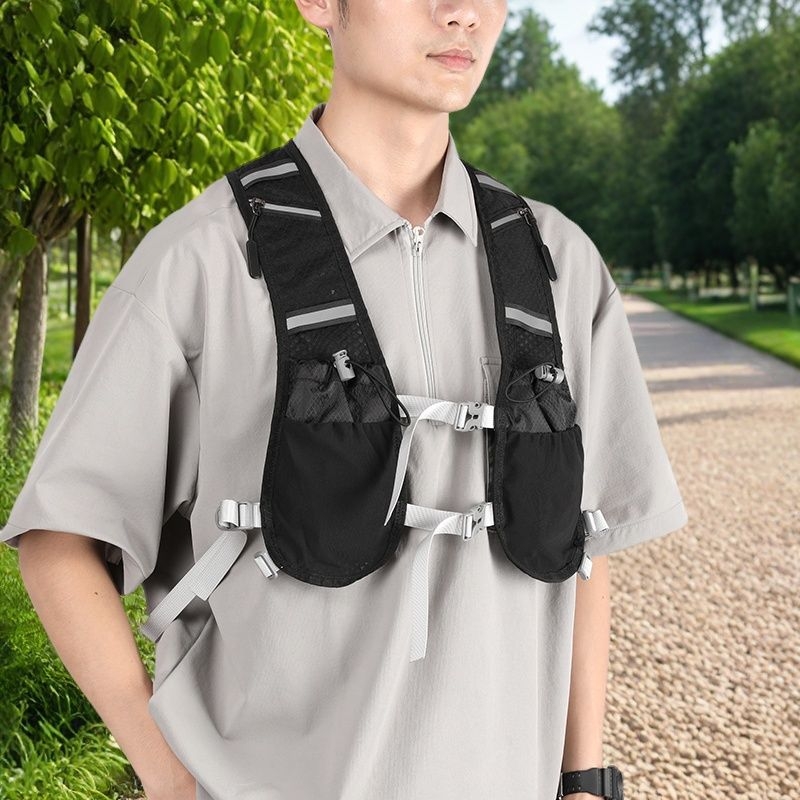 Krūšu soma ārējai riteņbraukšanai, vīrietim, ultraviegla neilona soma ar izliektu plecu siksnu, elpojoša, piemērota riteņbraukšanai un pārgājieniem