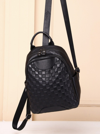 Γυναικείο σακίδιο πλάτης από δέρμα βοδινού κορυφαίου στρώματος, με κλείσιμο φερμουάρ, μαλακή υφή, εσωτερικές θήκες με φερμουάρ