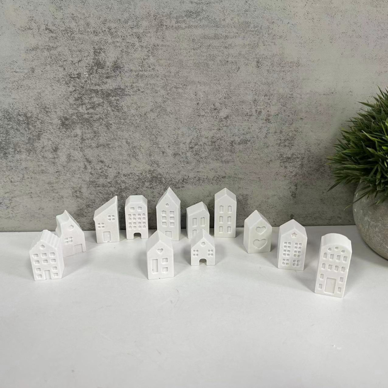 Силиконова форма за къщичка – европейски стил, декоративна за гипс и свещи; материал: силикон; категория: форми за печене; стил: нерегулярна форма; стартирала през 2021 г.
