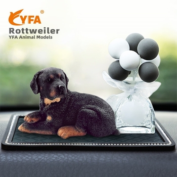 Φιγούρα Ροτβάιλερ από ρητίνη για διακόσμηση αυτοκινήτου, χειροποίητο, 235 γρ