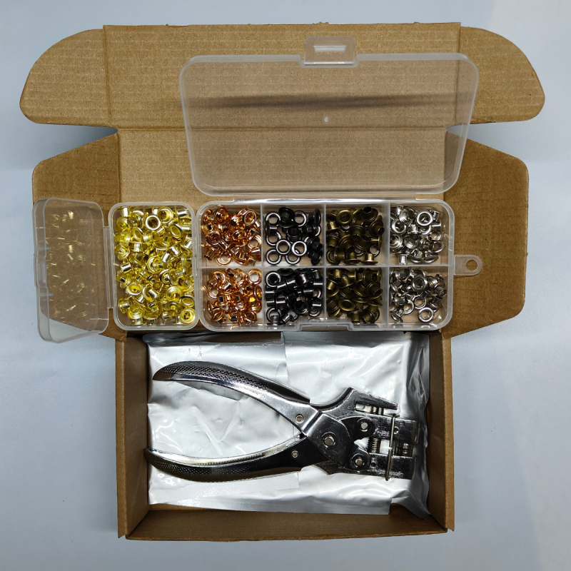 Eyelet įrankių rinkinys su elektrogalvanizavimo danga, 300 vienetų, pradėtas pardavinėti 2021 m. rudens