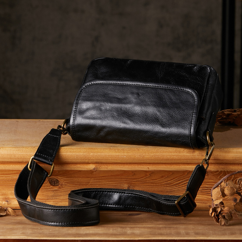 Férfi válltáska – utcai stílus, valódi bőr, első réteg marhabőr, poliészter bélés, mindennapi használat