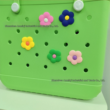 Pakabinama rankinė – PVC, atspari vandeniui, 2024 m. pavasaris, vientisas dizainas, tinka laikyti