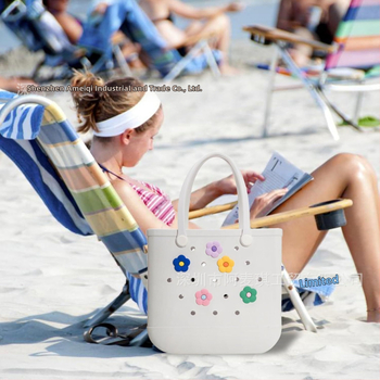 Pakabinama rankinė – PVC, atspari vandeniui, 2024 m. pavasaris, vientisas dizainas, tinka laikyti