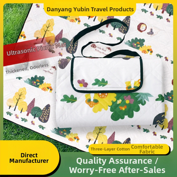 Kempinga paklājs ar ultraskaņas kompozīcijas konstrukciju, ekstra bieza, ūdensizturīgs un siltināts; svars 850 g; materiāls: Chunya spinning; audums: akrila audums + sūklis + ūdensnecaurlaidīgs PEVA; modelis: Briefcase; piemērots 6 personām.