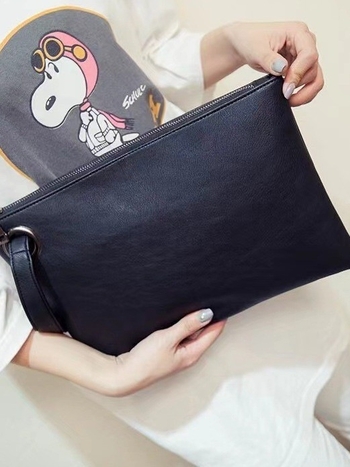 Uniszex PU kézitáska | Zipzáros zárás | Vízszintes négyzetes forma | Telefontok zseb | Nagy kapacitás