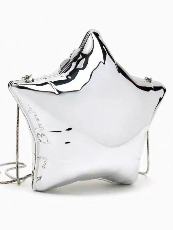 Geantă de umăr • Stil urban minimalist • Material: acrilic • Stil geantă: box bag • Închidere: cataramă magnetică • Căptușeală: poliester