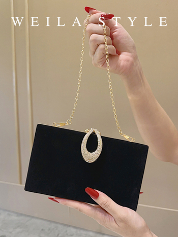 Velúr estélyi klutch táska fedéllel, záródással, vízszintesen négyszögletes alak, poliészter bélés, tavasz 2025.