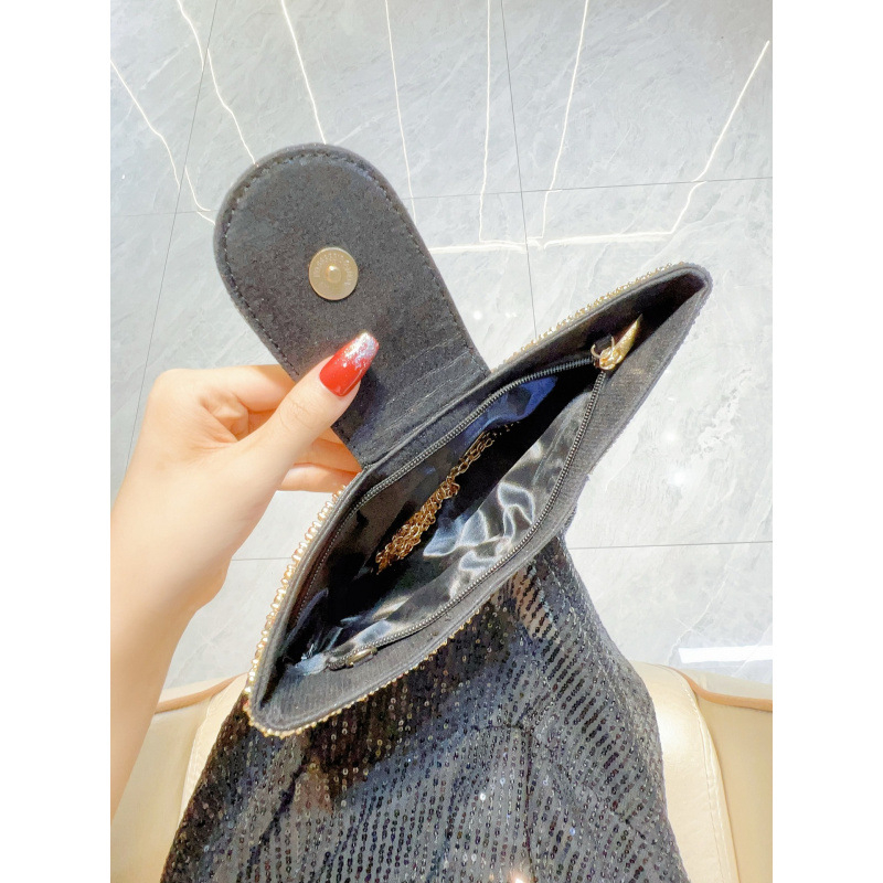 Clutch în formă de fundă, decor cu diamante, închidere cu șnur, buzunare pentru telefon și card de identificare, curea cu un singur lanț