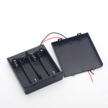 Кутия за батерии за четири AA клетки, с превключвател, капак и дебел проводник