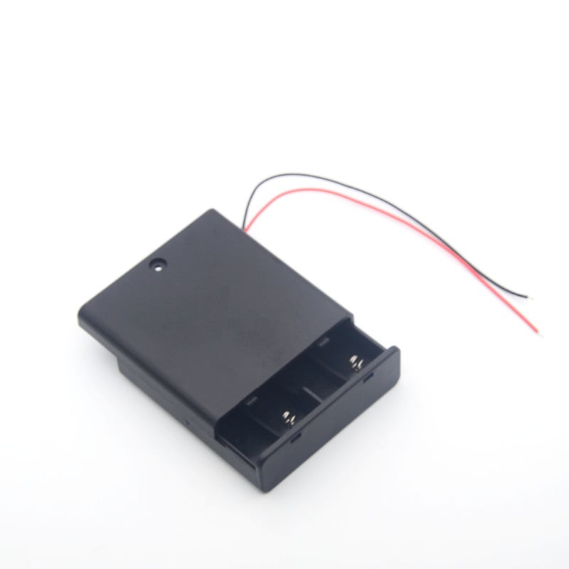 Кутия за батерии за четири AA клетки, с превключвател, капак и дебел проводник