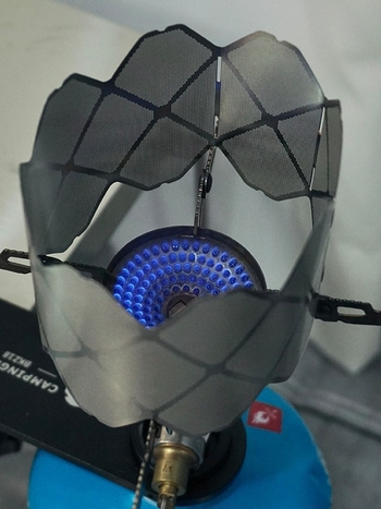 Nerūsējošā tērauda alkohola krāsns aizsargs, ultra viegls, pretvēja, piemērots kempingam