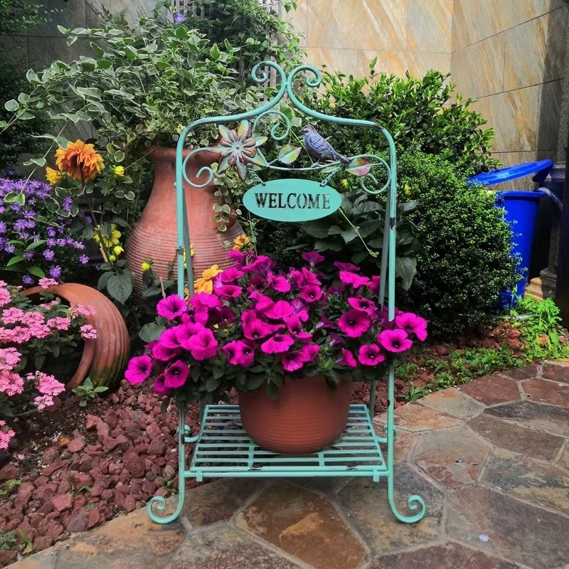 Geležinis vazonėlių stovas, sulankstomas, grindų stovas, idiliško stiliaus