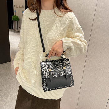 Кембридж стил чанта за рамо от PU, без подплата, затваряне с капак, две дръжки за рамо, подходяща за ежедневна употреба