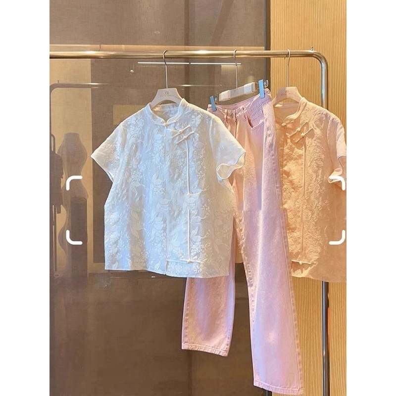 Риза с яка-стойка, къси ръкави, свободна кройка, полиестер, съдържание полиестер 70–80%, еднобортно закопчаване, дължина 50–65 см, национален стил