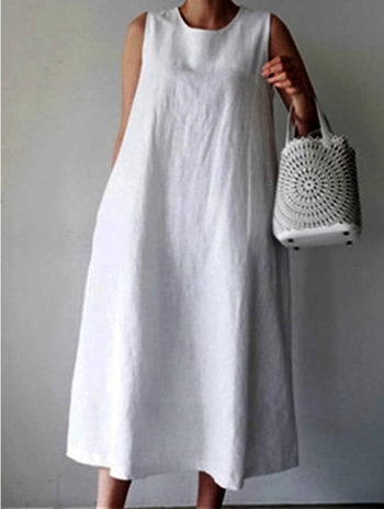 Rochie midi fără mâneci, din amestec de bumbac și in, guler rotund, croială lejeră, deasupra capului (pulover); compoția materială: bumbac 30–50%, cânepă <30%