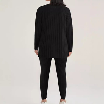 Δύο τεμάχια casual παντελόνι-κοστούμι με ριγέ μοτίβο, ύφασμα πολυεστέρα-σπάντεξ, μακριά μανίκια, φθινόπωρο 2024