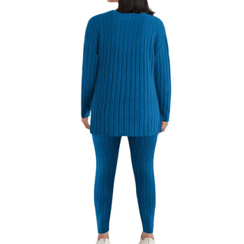 Δύο τεμάχια casual παντελόνι-κοστούμι με ριγέ μοτίβο, ύφασμα πολυεστέρα-σπάντεξ, μακριά μανίκια, φθινόπωρο 2024