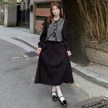 Σετ δύο τεμαχίων: γιλέκο και μακρύ φόρεμα, καρό μοτίβο, ύφασμα βαμβακομίγμα με 80–90% βαμβάκι, ελαστάν <30%, φθινόπωρο 2024