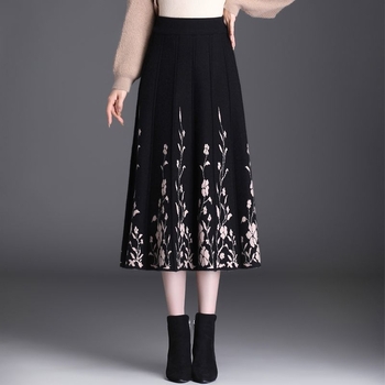 Φούστα Α-γραμμής • μεσαίου μήκους • ύφασμα από μεταλλικό σύρμα • μικροελαστικότητα • εκτύπωση