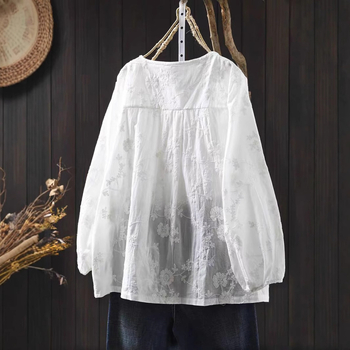 Дамска риза от памук с бродерия и жакардова тъкан, дълги ръкави, свободна кройка