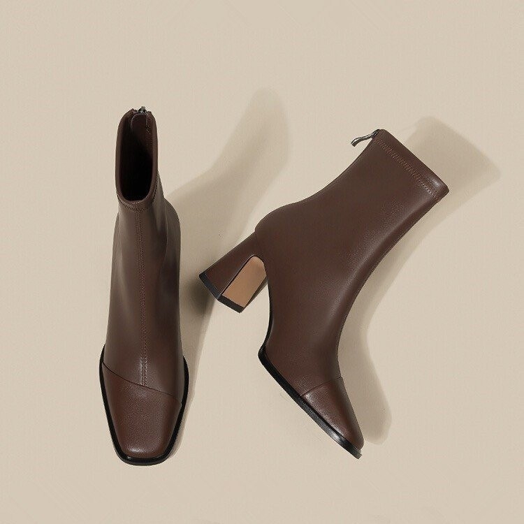 Γυναικεία μποτάκια μέχρι τον αστράγαλο με τετράγωνη μύτη, παχύ τακούνι 6–8 εκ, φερμουά πίσω, PU επάνω μέρος, κοντό ύφος