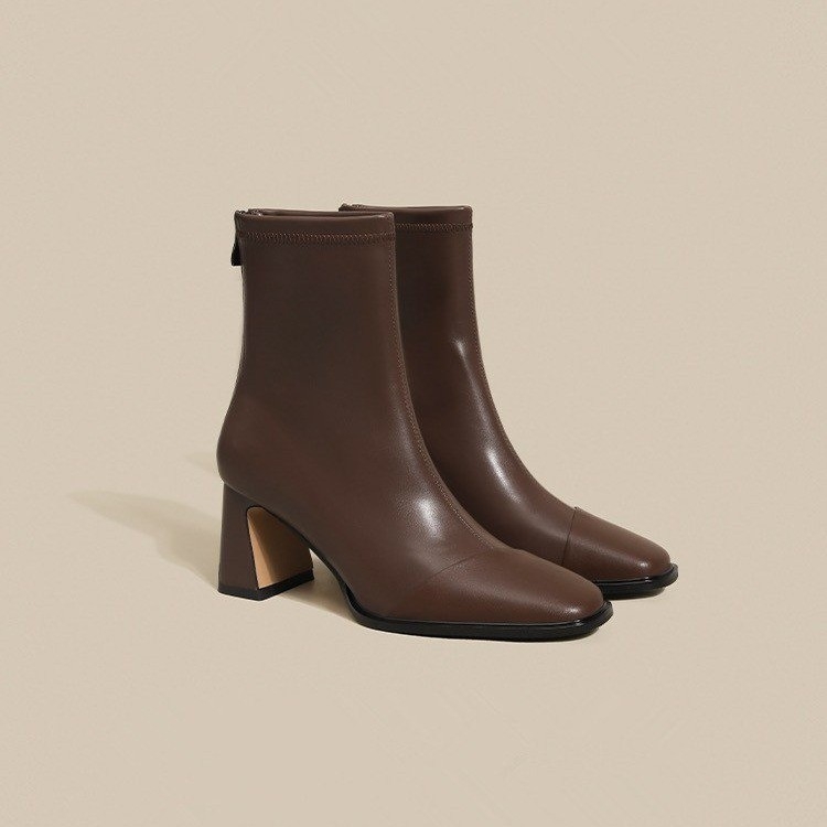 Γυναικεία μποτάκια μέχρι τον αστράγαλο με τετράγωνη μύτη, παχύ τακούνι 6–8 εκ, φερμουά πίσω, PU επάνω μέρος, κοντό ύφος