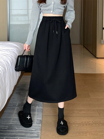 Μίντι φούστα με πίσω σχίσιμο, μονόχρωμη, πολυεστέρας 95%+, ιαπωνοκορεατικό casual στυλ