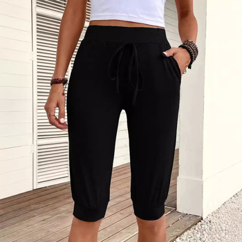 Žene capri jog hlače ravnog kroja s džepovima, Milk Silk tkanina, poliester 90–95% i spandeks 5–10%, srednji pojas, mikroelastičnost