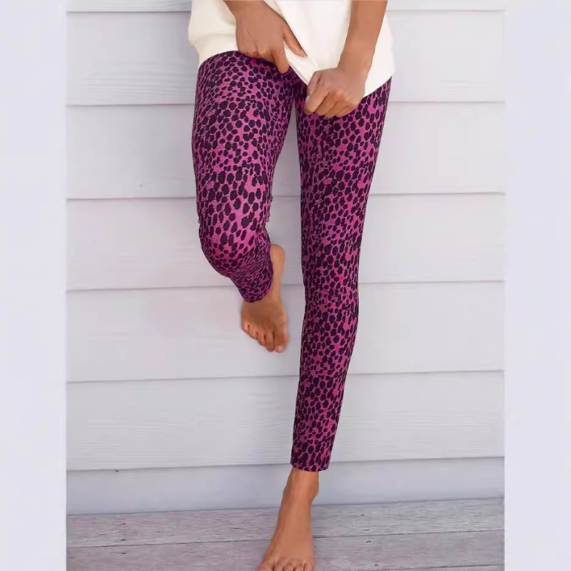 Leopard mintás magas derekú leggings, Milk Silk anyag, poliészter 95% + elasztán, nagy rugalmasság, karcsú szabás