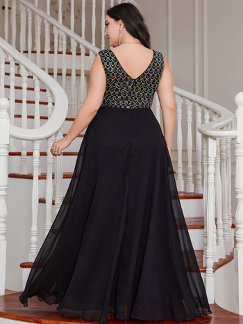 Дълга рокля от шифон с пайети, V-образно деколте, А-линия, без ръкави, пролет-лято 2024.