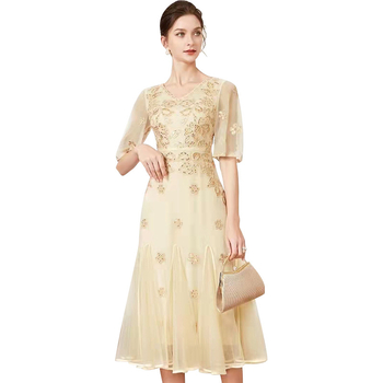 Φόρεμα — κέντημα με άνθη, μεσαίου μήκους μανίκια, εφαρμοστό, V-λαιμόκοψη, φερμουάρ