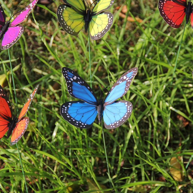 Dekorativni simulirani insekt Golden Butterfly, PVC materijal, proces tiskanja, PP vrećica