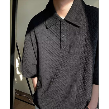 T-shirt με γιαπωνέζικο στυλ, πόλο γιακά, υφή βάφλ, κοντά μανίκια, πολυεστέρας.