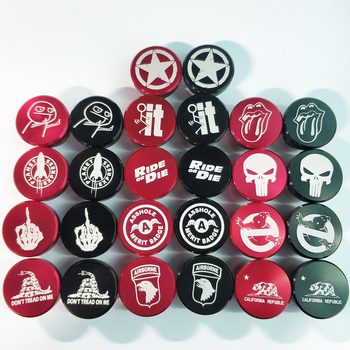 Metalo automobilio ir motociklo uždegimo gaubtas, dulkėms atsparus, valstybės vėliavos dizainas