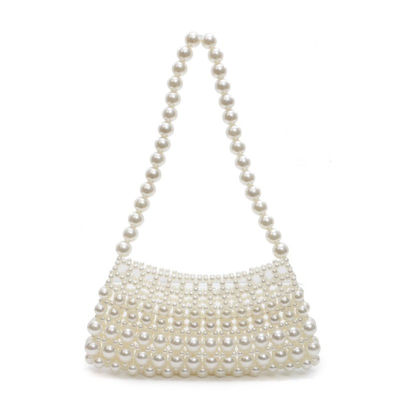 PVC kézitáska horizontálisan négyzetes formával, nyitott felső rész, belső zseb a telefonhoz és az azonosító kártyához, merev kivitel