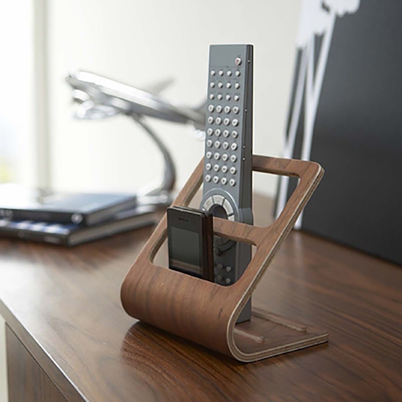 Fából készült asztali telefontartó ívelt alapú, töltési funkcióval – ajándék, kreatív dizájn (Anyag: Fa; Típus: Asztali tartó; Alap: Ívelt; Funkció: Töltés)