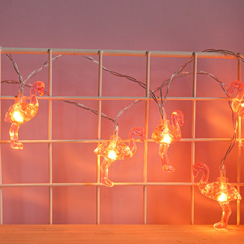 LED нишка със фламинго, 100 светодиоди, дължина над 1,5 м, 3000K топла светлина, IP44, захранване с щепсел